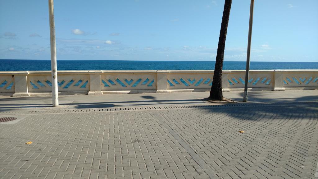 Flat Na Avenida Oceanica Apartment Salvador Exterior photo